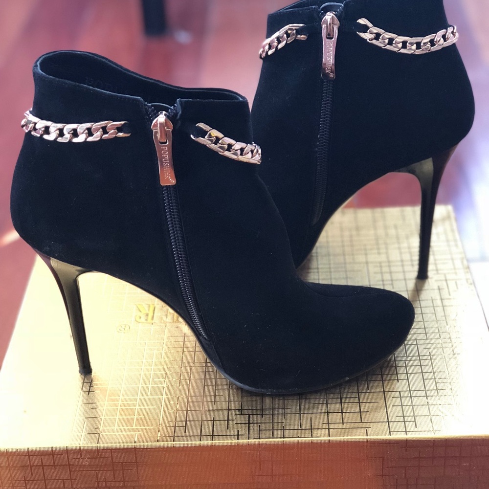 Suede, heel booties